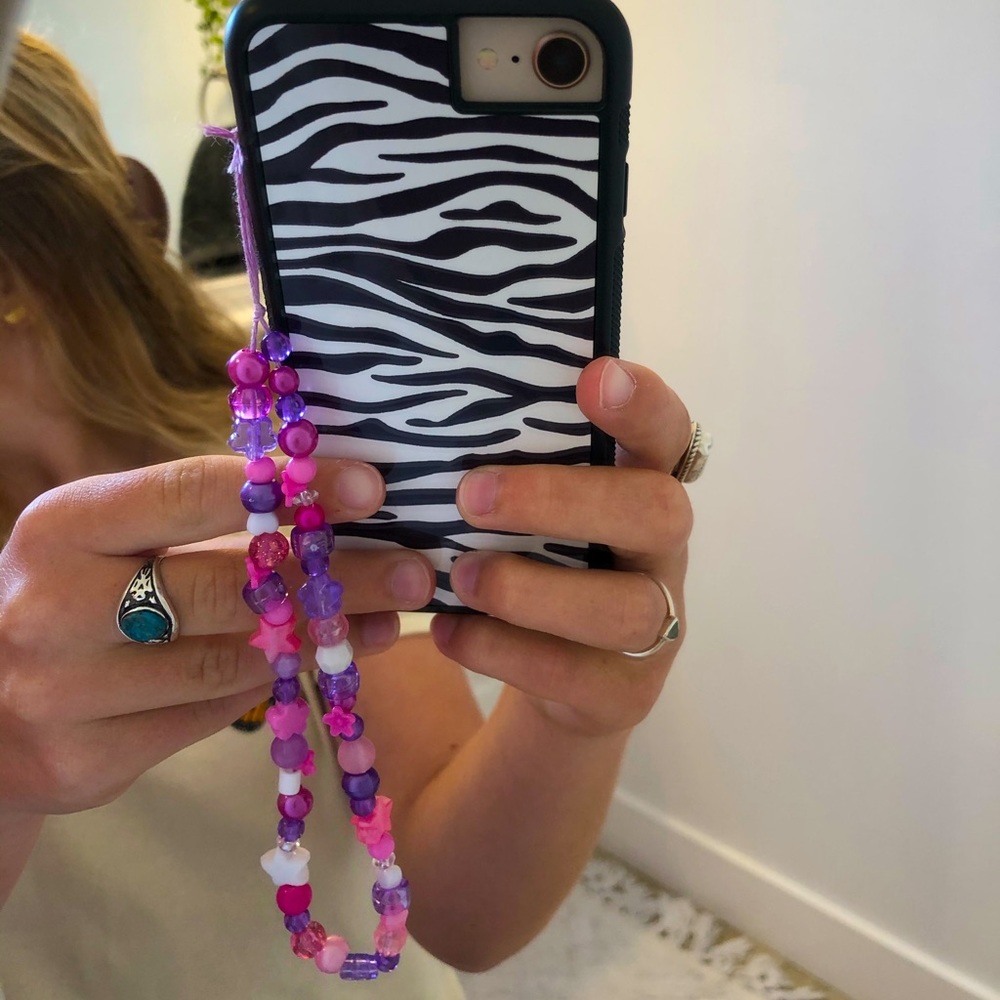 Trendy phone charm!!💜💖